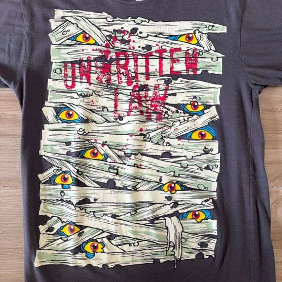 Vintage Y2K Unwritten Law Special Mummy Halloween Gray Shirt Size M Pop Punk - Picture 2 of 4